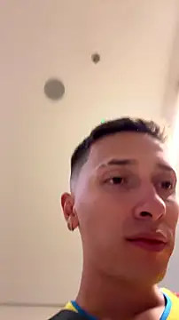 Snapshot of Thiago_Jones1 chatting on July 3, 7:42 pm Thiago Jones1 online show from July 3, 7:42 pm