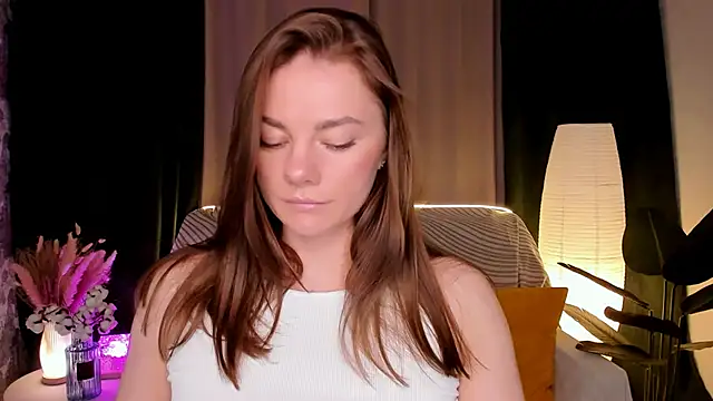 ParisJackson online show from March 5, 8:10 am