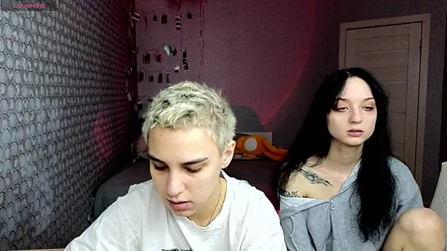 LuxuryLoverss online show from March 6, 11:06 am