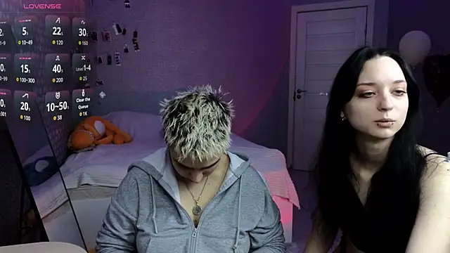 LuxuryLoverss online show from April 21, 11:05 am