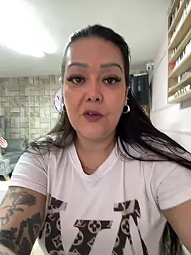 violeta delavega online show from June 4, 6:47 pm