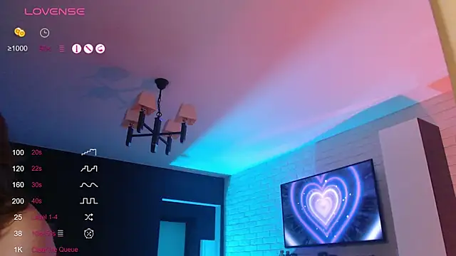 Jade Amore online show from April 22, 5:25 pm