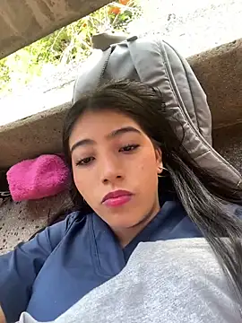 Sexy mia outdoors online show from February 25, 5:00 pm