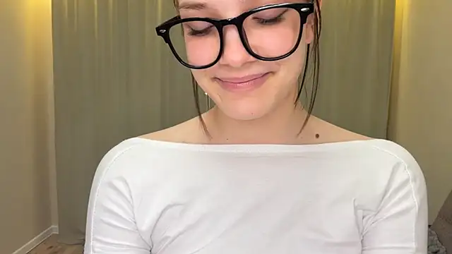 Carolini i online show from April 4, 8:17 pm