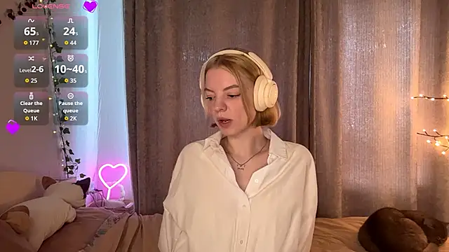 Snapshot of Marry_Sornatiko chatting on May 30, 3:09 pm Marry Sornatiko online show from May 30, 3:09 pm