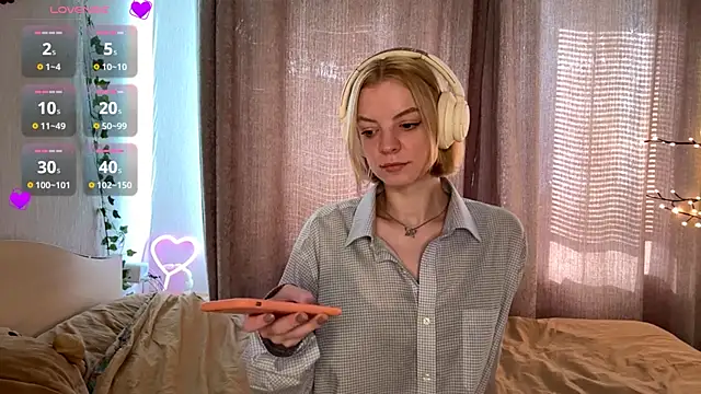 Snapshot of Marry_Sornatiko chatting on May 31, 2:57 pm Marry Sornatiko online show from May 31, 2:57 pm