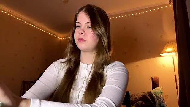 Snapshot of Amy_Maev chatting on March 7, 5:21 pm Amy Maev online show from March 7, 5:21 pm