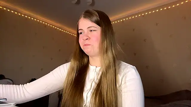 Amy Maev online show from March 16, 2:54 pm