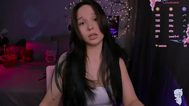 SoftyMooon online show from April 23, 7:05 pm