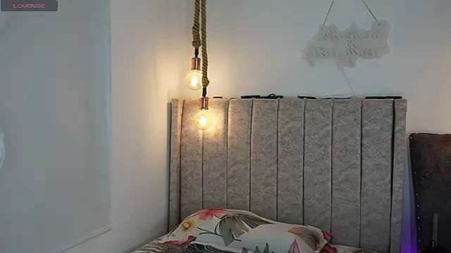 Gaby evansz online show from April 26, 9:18 am