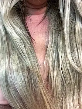 Nanda loiragostosa online show from June 30, 3:46 pm