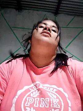 Orianamzn21 online show from May 3, 10:16 pm