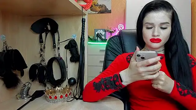 KristiTopxx online show from March 29, 6:08 pm