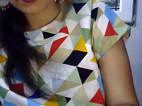 Snapshot of Neha_Sharma2 chatting on May 5, 12:57 pm Neha Sharma2 online show from May 5, 12:57 pm