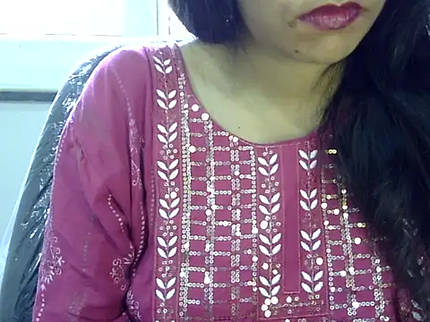 Snapshot of Neha_Sharma2 chatting on May 6, 8:08 am Neha Sharma2 online show from May 6, 8:08 am