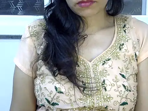 Snapshot of Neha_Sharma2 chatting on May 24, 1:27 pm Neha Sharma2 online show from May 24, 1:27 pm