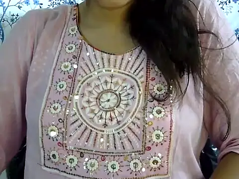 Snapshot of Neha_Sharma2 chatting on June 1, 12:07 pm Neha Sharma2 online show from June 1, 12:07 pm