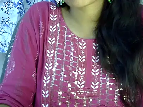 Snapshot of Neha_Sharma2 chatting on June 5, 2:01 pm Neha Sharma2 online show from June 5, 2:01 pm