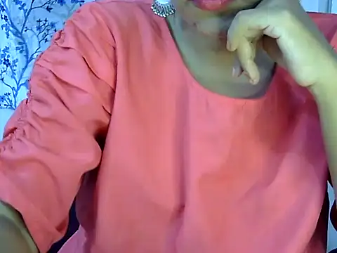 Snapshot of Neha_Sharma2 chatting on June 11, 1:53 pm Neha Sharma2 online show from June 11, 1:53 pm