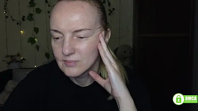 Snapshot of Bella_soulmate chatting on May 13, 11:29 am Bella soulmate online show from May 13, 11:29 am