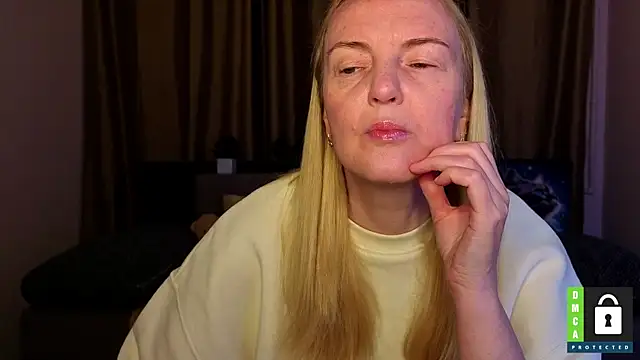 Snapshot of Bella_soulmate chatting on May 15, 5:25 am Bella soulmate online show from May 15, 5:25 am