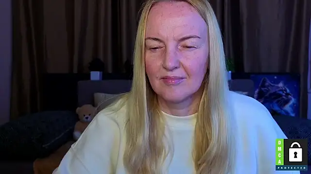 Snapshot of Bella_soulmate chatting on May 16, 11:31 am Bella soulmate online show from May 16, 11:31 am