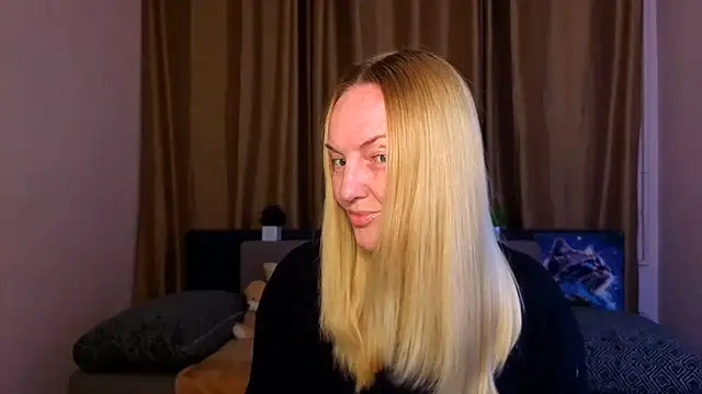 Snapshot of Bella_soulmate chatting on June 7, 5:22 am Bella soulmate online show from June 7, 5:22 am