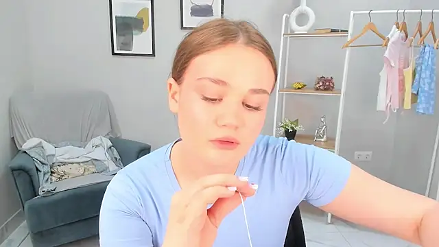 Liana Bert online show from February 27, 10:15 am