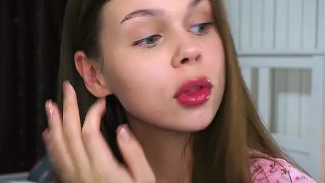 EarthaLevra online show from April 17, 8:23 pm