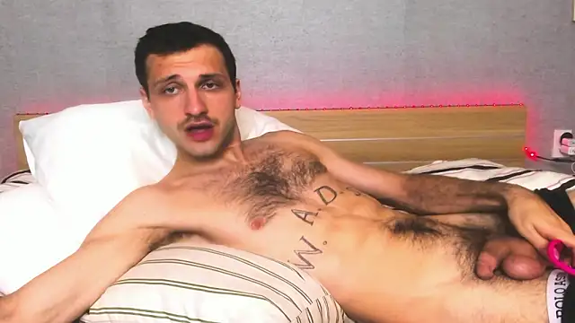 DarkRogue19 online show from March 21, 3:48 pm