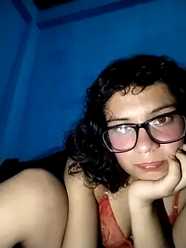 Snapshot of katty_scorpion chatting on April 11, 2:05 am katty scorpion online show from April 11, 2:05 am