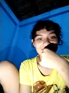 Snapshot of katty_scorpion chatting on April 20, 8:32 pm katty scorpion online show from April 20, 8:32 pm