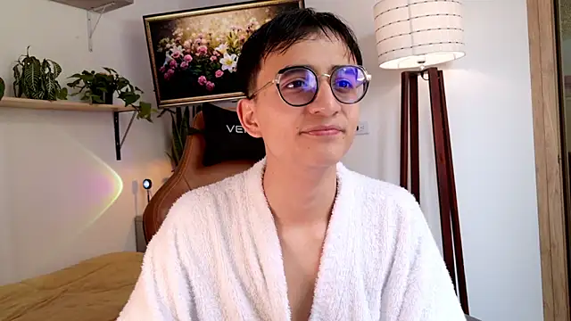 Snapshot of Sr_evann chatting on March 4, 3:29 pm Sr evann online show from March 4, 3:29 pm