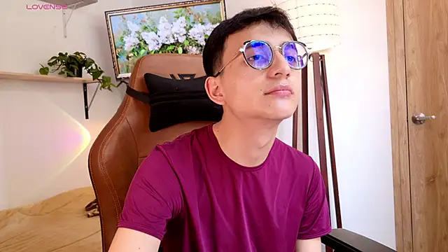 Snapshot of Sr_evann chatting on March 7, 7:11 pm Sr evann online show from March 7, 7:11 pm