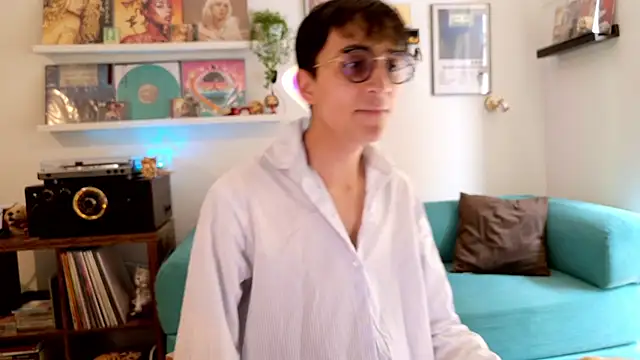 Sr evann online show from April 21, 3:17 pm