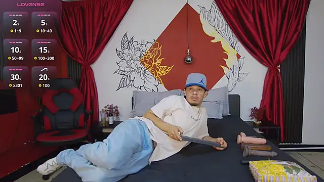 Luna Dante fox online show from April 10, 12:21 pm