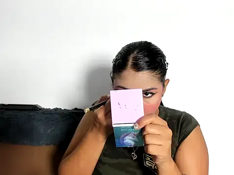 TatyGomez  online show from May 28, 3:48 am
