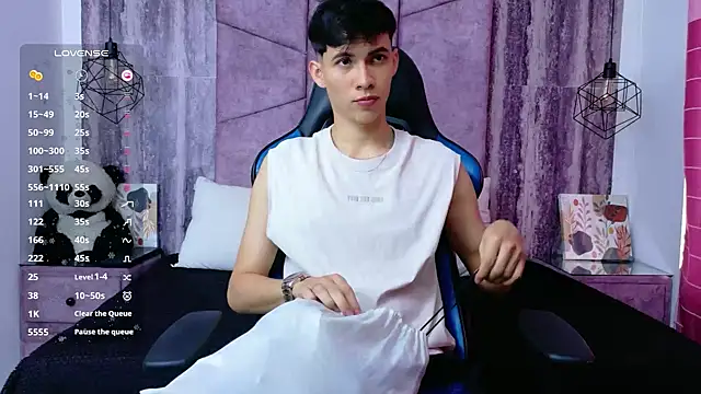 AronTawers online show from June 6, 6:56 pm