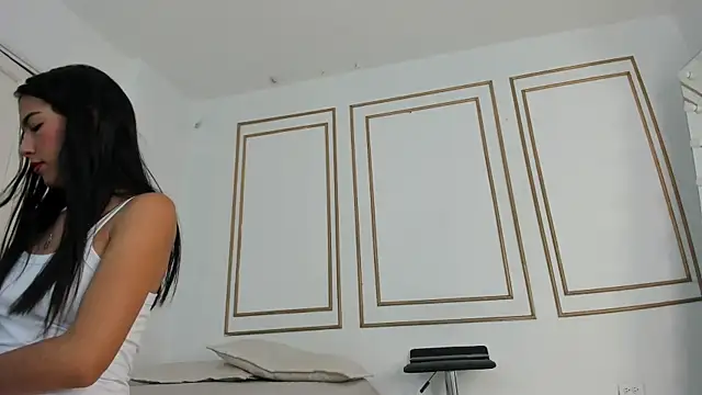 emily gaviria1 online show from March 20, 12:10 pm