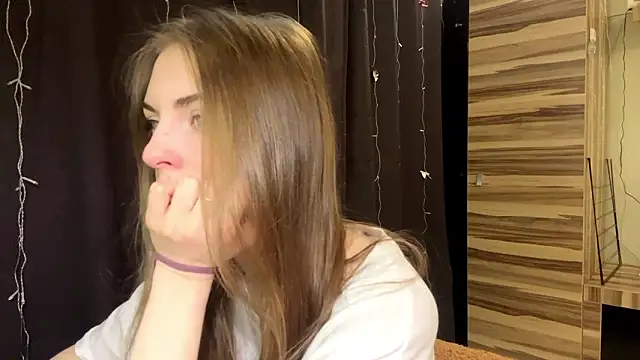 PollyDream online show from March 10, 8:08 am