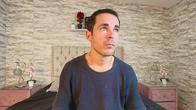 Adams Sanz online show from April 16, 7:14 pm