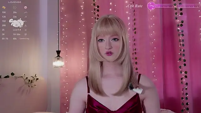 Snapshot of effy_dollie chatting on August 3, 11:48 am effy dollie online show from August 3, 11:48 am
