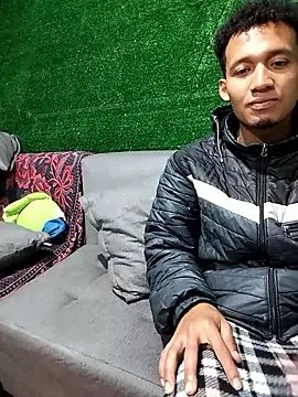 MaskedLatinaX online show from April 23, 4:03 am