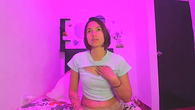 sapphire brown20 online show from April 20, 12:24 am