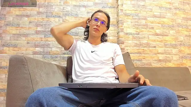 Noha castellano online show from March 2, 1:29 pm