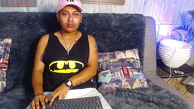 Noha  scott online show from April 19, 2:38 pm