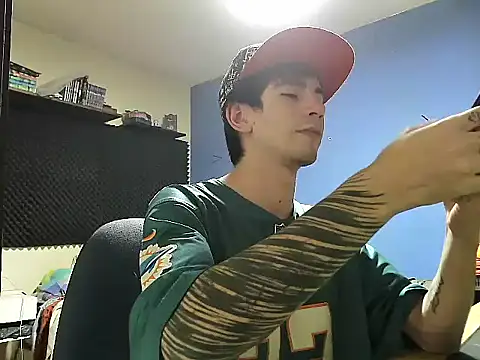 highonbwc online show from April 27, 10:41 pm