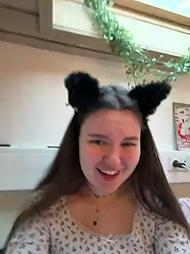 Snapshot of meowmiu chatting on March 3, 5:19 pm meowmiu online show from March 3, 5:19 pm