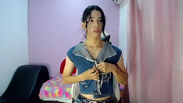 Larry craft online show from March 12, 8:15 pm