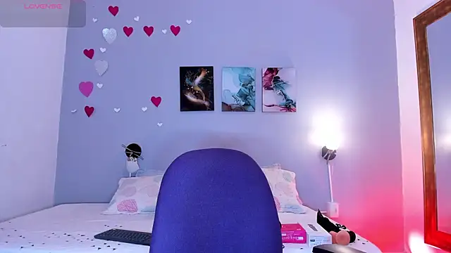 KimTaylorW online show from March 27, 2:39 am